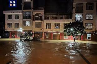 雷霆主帅：切特正走在优秀的道路上 不敢想他以后会达成多少成就